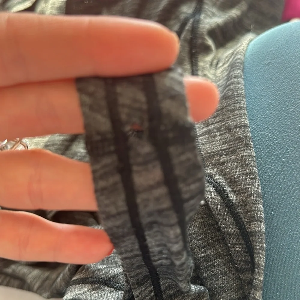 Lululemon Essential Charcoal Gray Racerback Active Tank Top Stylish Yoga Size 6 - Picture 12 of 12